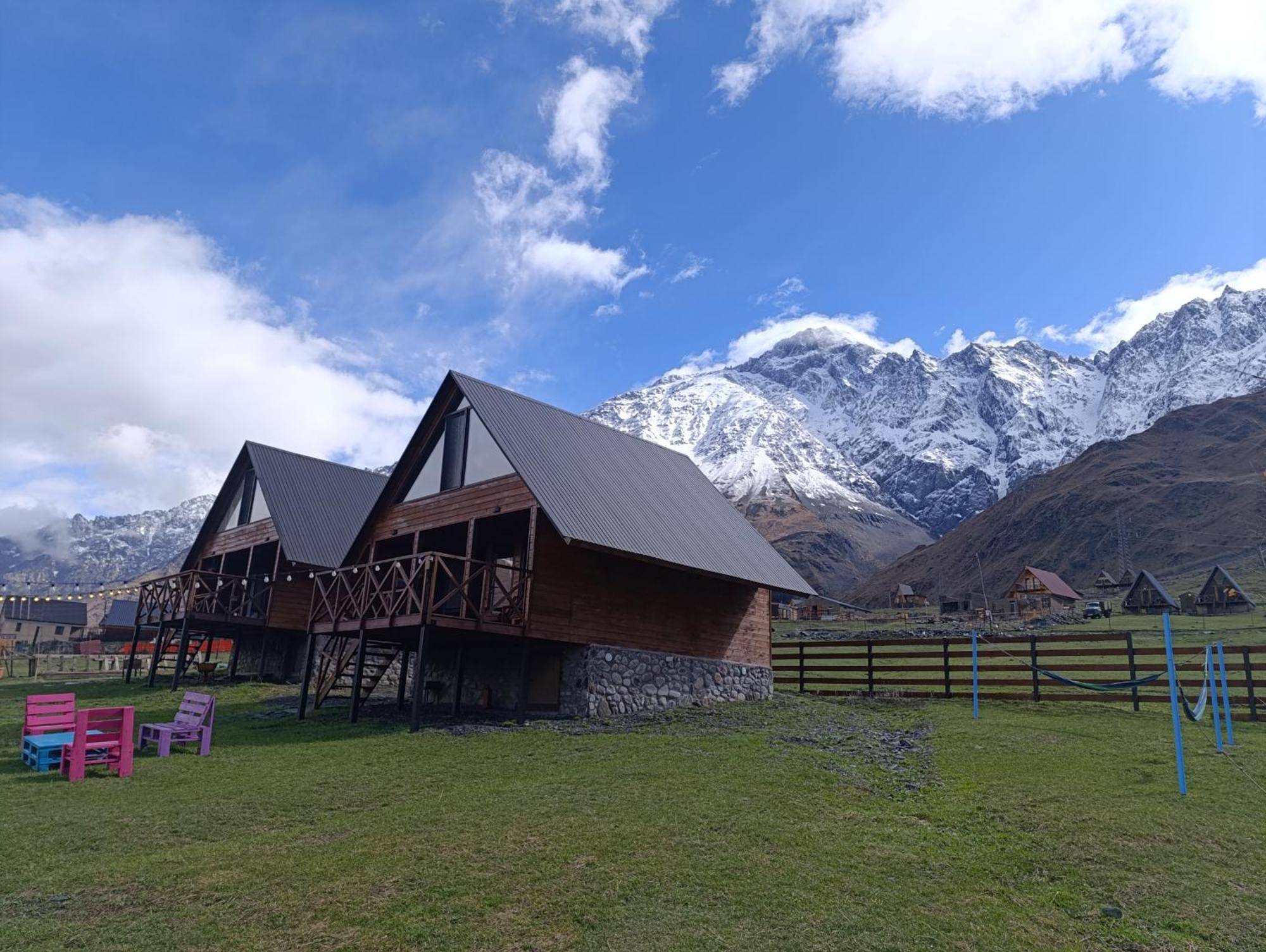 Cliffside Cottage Kazbegi Zewnętrze zdjęcie